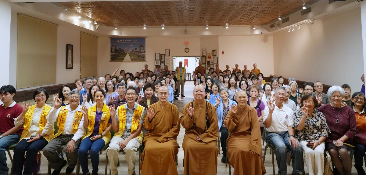 Most Venerable Hsin Bau Visits Hsi Fang Temple, Expounds on the Path of Humanistic Buddhism Practice